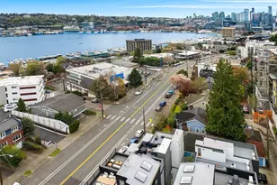 2005 Dexter Ave N, Seattle, WA 98109 - Photo 24