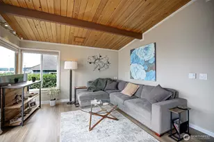 576 Waterline Loop, Camano Island, WA 98282 - Photo 8