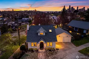 933 Yakima Pl S, Seattle, WA 98144 - Photo 2