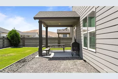 8215 Cardinal Peak St, West Richland, WA 99353 - Photo 36