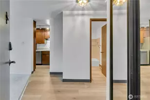 13564 37th Ave S, Tukwila, WA 98168 - Photo 2