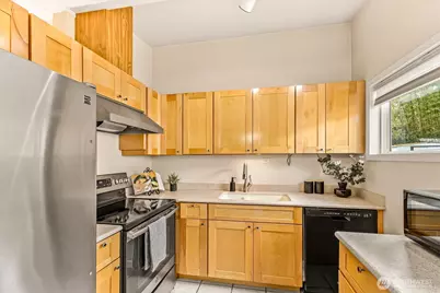 3953 153rd Avenue SE, Bellevue, WA 98006 - Photo 12