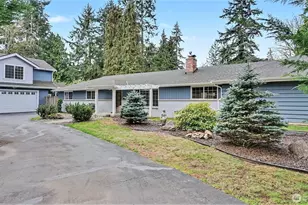 6201 Island Crest Way, Mercer Island, WA 98040 - Photo 2