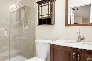 6201 Island Crest Way, Mercer Island, WA 98040 - Photo 32