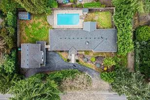 6201 Island Crest Way, Mercer Island, WA 98040 - Photo 36