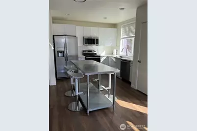 1017 NE 55th Street, Seattle, WA 98105 - Photo 8
