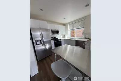 1017 NE 55th Street, Seattle, WA 98105 - Photo 22