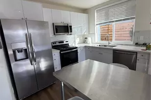 1017 NE 55th St, Seattle, WA 98105 - Photo 22