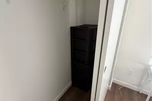 1017 NE 55th St, Seattle, WA 98105 - Photo 6