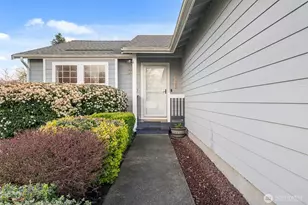 9012 Lealan Ct SE, Yelm, WA 98597 - Photo 4