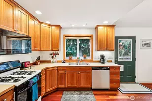 11062 Whistler Ln, Deming, WA 98244 - Photo 6