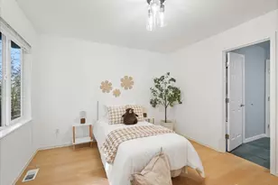 24213 SE 21st St, Sammamish, WA 98075 - Photo 26