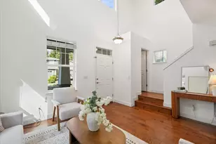 24213 SE 21st St, Sammamish, WA 98075 - Photo 4