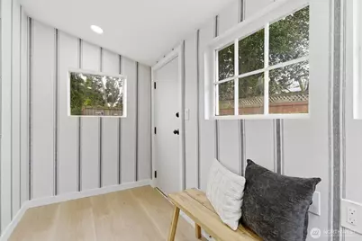 9601 12th Avenue NW, Seattle, WA 98117 - Photo 8