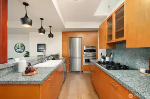 1188 106th Ave NE, Bellevue, WA 98004 - Photo 2