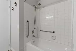 14555 NE 32nd St, Bellevue, WA 98007 - Photo 24