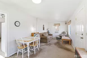 626 Highland Dr, Wenatchee, WA 98801 - Photo 2