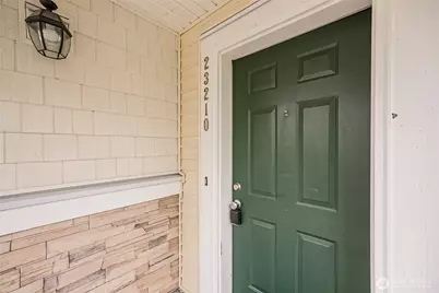 23210 59th Street S #12-5, Kent, WA 98032 - Photo 2