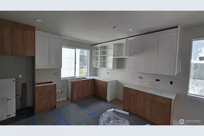 18000 C 10th Avenue NE, Shoreline, WA 98155 - Photo 4