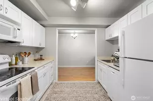 7930 SE 34th St, Mercer Island, WA 98040 - Photo 8
