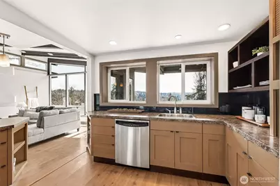 17220 Sylvester Road SW, Normandy Park, WA 98166 - Photo 6