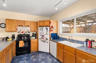 153 SW Lewis St, Chehalis, WA 98532 - Photo 8