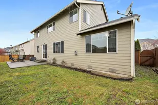 11411 Ashton Ave E, Bonney Lake, WA 98391 - Photo 6