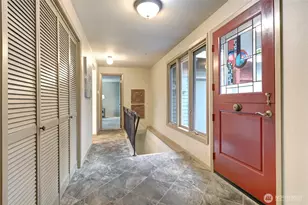 9425 NE 181st Ln, Bothell, WA 98011 - Photo 2