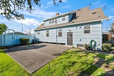 327 5th Street SW, Puyallup, WA 98371 - Photo 30
