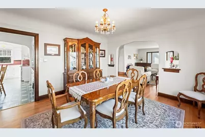 327 5th Street SW, Puyallup, WA 98371 - Photo 8