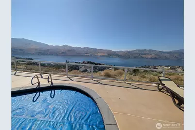 335 Henderson Road, Chelan, WA 98816 - Photo 2