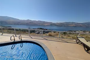 335 Henderson Rd, Chelan, WA 98816 - Photo 2