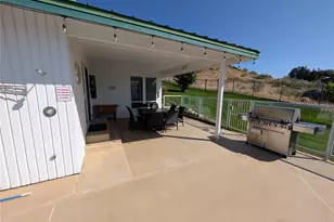 335 Henderson Rd, Chelan, WA 98816 - Photo 38