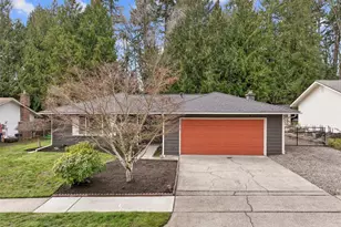 10009 161st Avenue Northeast, Redmond, WA 98052 - Photo 2