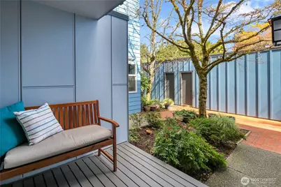 1550 NW 195th Street #106, Shoreline, WA 98177 - Photo 2