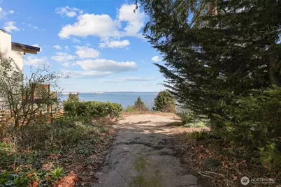 1679 Miracle Mile Drive E, Port Orchard, WA 98366 - Photo 26