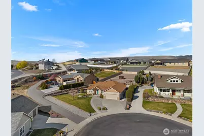 48 Luther Court, Malaga, WA 98828 - Photo 2