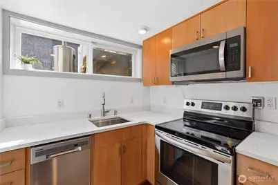 8605 46th Avenue SW, Seattle, WA 98136 - Photo 24