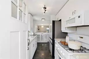 8605 46th Ave SW, Seattle, WA 98136 - Photo 12