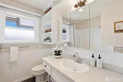 8605 46th Avenue SW, Seattle, WA 98136 - Photo 16