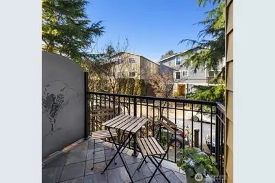 739 N 94th Street #B, Seattle, WA 98103 - Photo 8