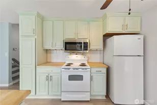 11208 148th St E, Puyallup, WA 98374 - Photo 12