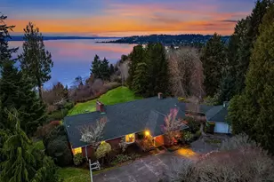 727 SW 199th Pl, Normandy Park, WA 98166 - Photo 1