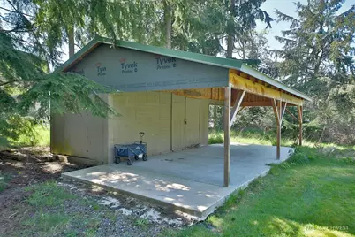 397 Lagoon Point Road, Greenbank, WA 98253 - Photo 4