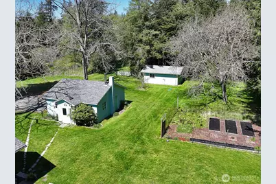 397 Lagoon Point Road, Greenbank, WA 98253 - Photo 2