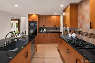 16005 NE 160th Street, Woodinville, WA 98072 - Photo 10