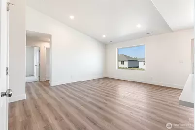 312 N Montana Street, Moses Lake, WA 98837 - Photo 4