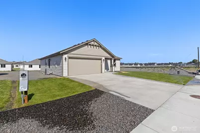 312 N Montana Street, Moses Lake, WA 98837 - Photo 2