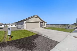 312 N Montana St, Moses Lake, WA 98837 - Photo 2