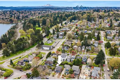 757 N 65th Street, Seattle, WA 98103 - Photo 38